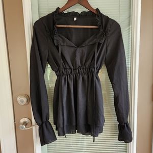 Black puff sleeves top